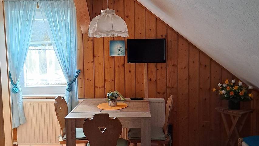Ferienwohnung für 3 Personen, mit Garten und Terrasse im Erzgebirge - 3