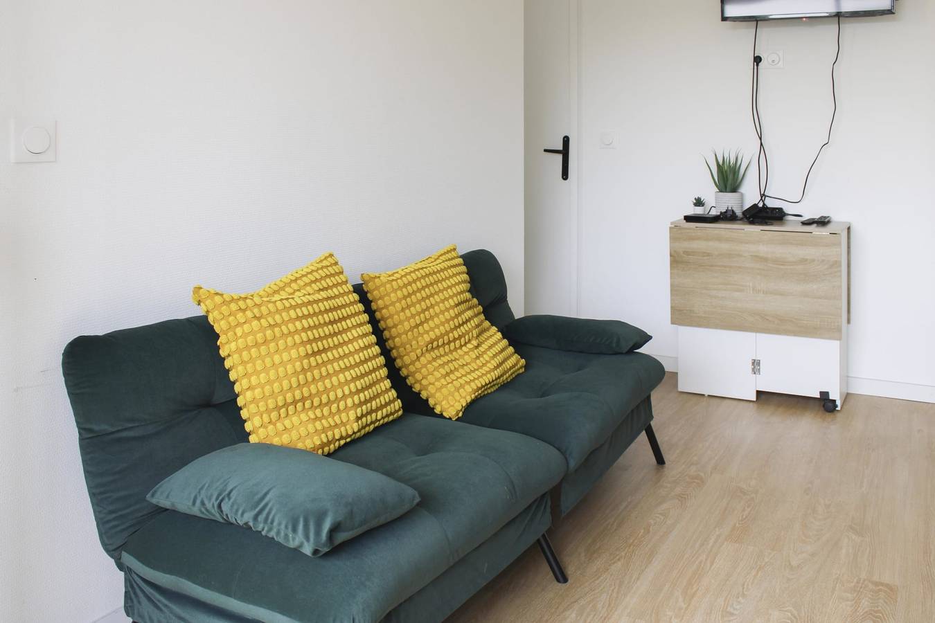 Apartamento entero, Apartment with balcony & view in L'Île-Saint-Denis, Sena-Saint Denis