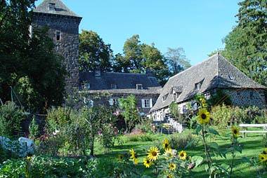 Chambre d’hôte pour 3 personnes, avec jardin dans le Cantal - 2