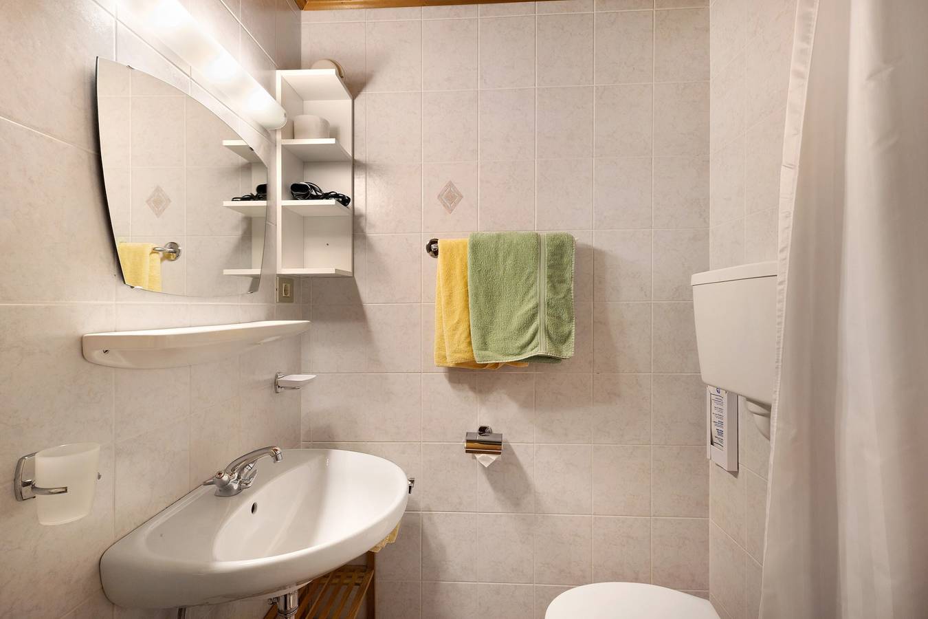 Room 'Ederhof 10' with Mountain View, Shared Terrace and Wi-Fi, Breakfast Included in Ahrn Valley, Ziller valley alps