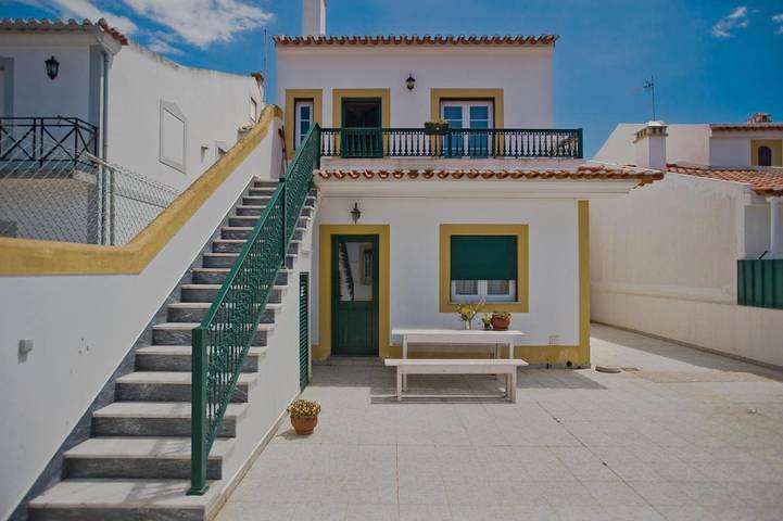 Maison d’hôte pour 4 personnes, avec vue et terrasse à Vila Nova de Milfontes