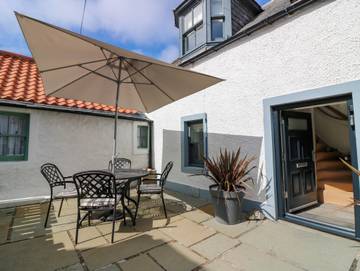 Cottage for 4 People in Cullen, Moray, Photo 1