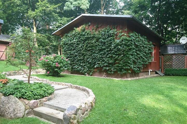 Ferienhaus für 2 Personen, mit Whirlpool und Terrasse sowie Garten - 1