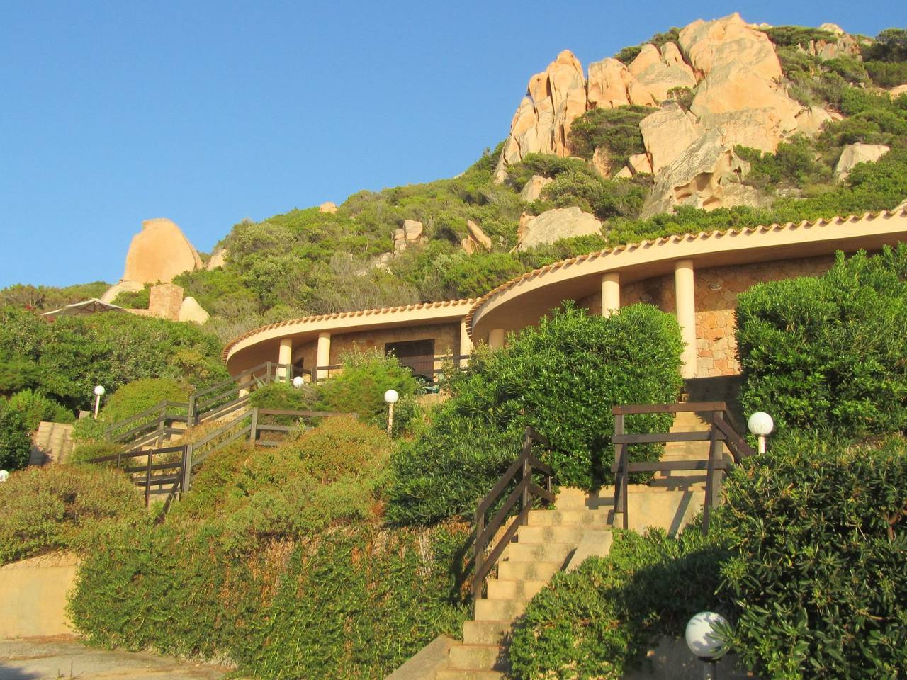 Appartement entier, Villini Lu Ciuoni außergewöhnlichen Meerblick. in Costa Paradiso, Trinità d'Agultu e Vignola