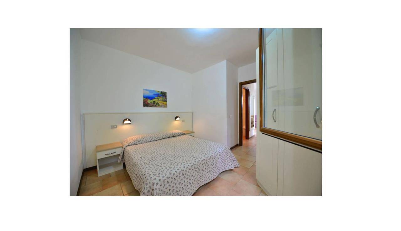 Ferienanlage Bella Italia Bungalow Oleandro für 6 Personen in Peschiera del Garda, Gardasee-Berge
