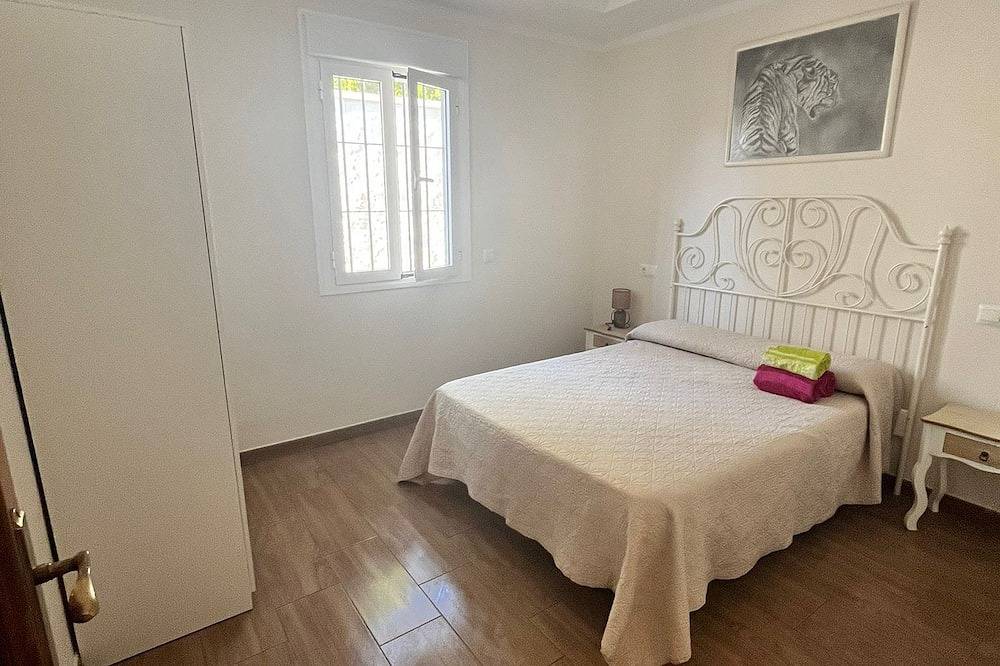 Las Golondrinas Rural House in Setenil de las Bodegas, White Villages