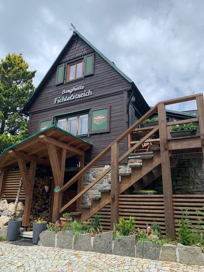 Chalet für 8 Personen, mit Terrasse und Ausblick, mit Haustier im Erzgebirge - 4