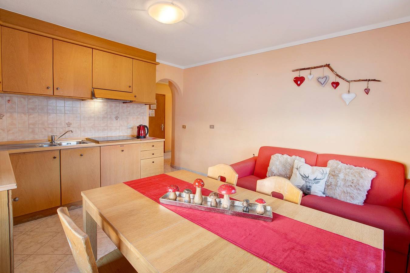 Entire apartment, Apartment 'Lovin Winter' with Mountain View, Private Balcony and Wi-Fi in Livigno (Town), Livigno