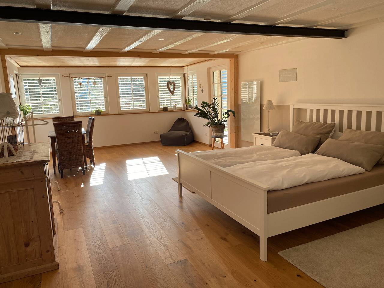 Ganze Wohnung, Apartment 'Haus Dekostüble' mit Bergblick, privater Terrasse und Wlan in Untermünstertal, Münstertal