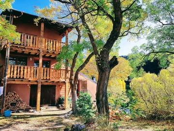 Gîte pour 4 personnes, avec vue et jardin à Llo