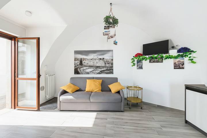 Casa Lotario Secondo: Mountain View, Balcony & Wi-Fi in Monte Sant'Angelo in Monte Sant'Angelo, Gargano