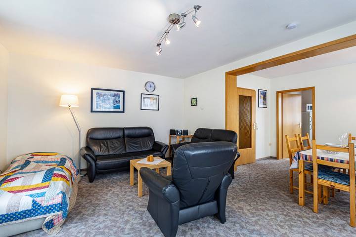 Ferienwohnung für 5 Personen, mit Balkon und Sauna in Usseln - 4