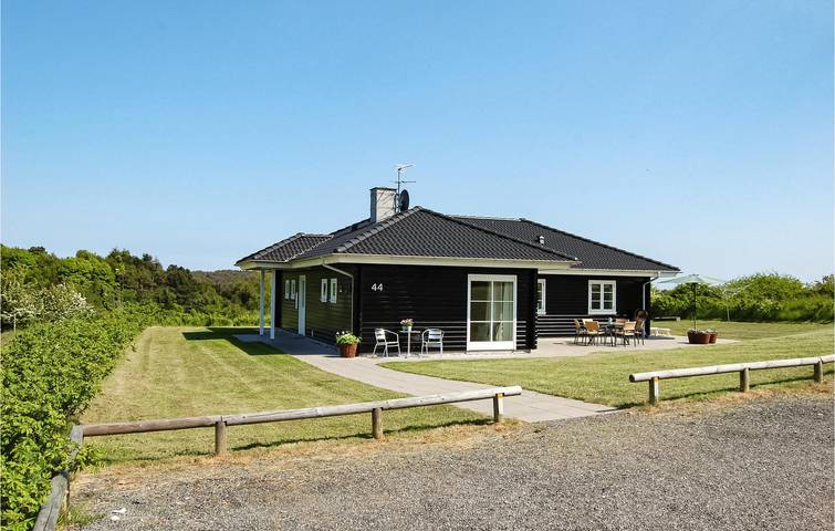 Ferienhaus für 8 Personen, mit Sauna und Garten sowie Terrasse und Whirlpool in Egsmark Strand - 2