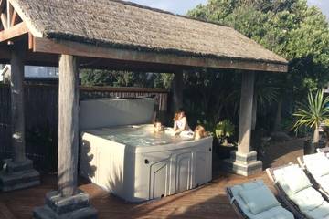 Holiday Home for 12 People in Wellington, Photo 1