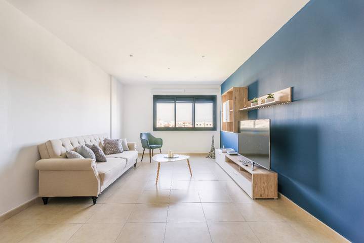 Entire apartment, Click&Guest · Blue & White House in Vecindario, Santa Lucía de Tirajana