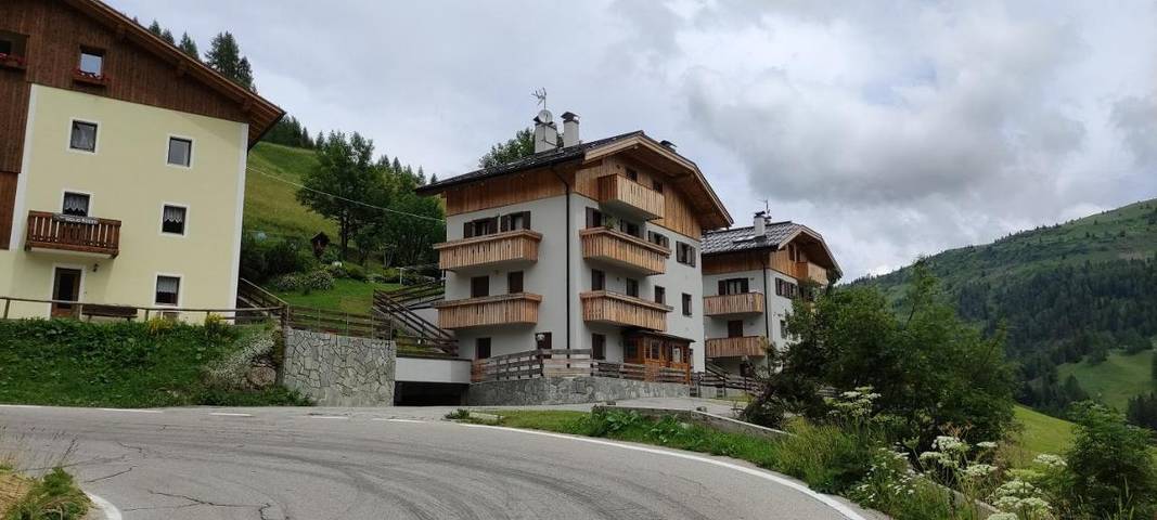 Apartament wakacyjny dla 4 osób, z widok i ogród w Arabba