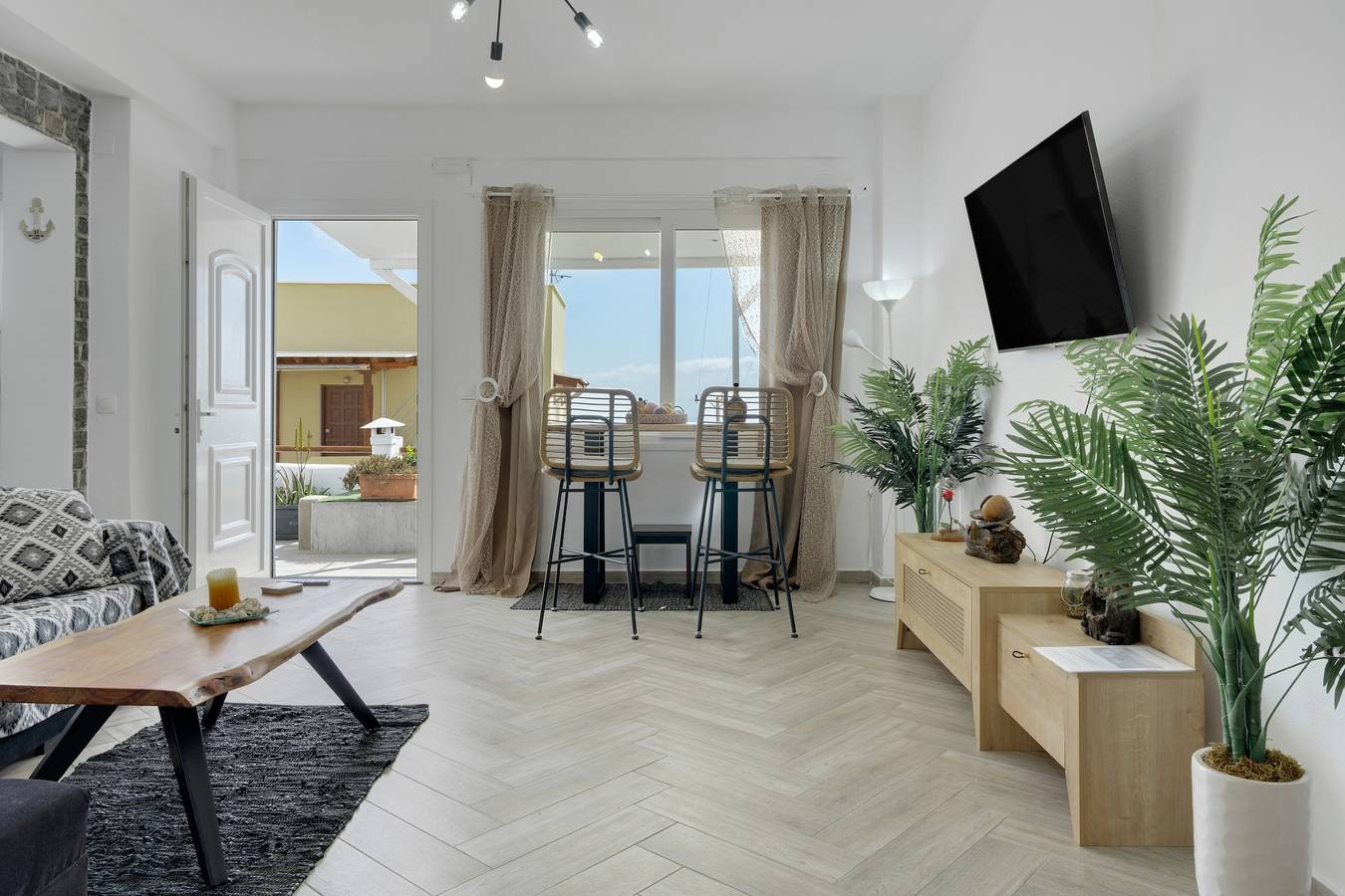 Vakantiehuis 'Santoneta Villa Imerovigli' met Uitzicht op Zee, Wifi en Airconditioning, foto 10