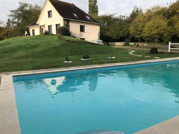 Location de vacances pour 6 personnes, avec piscine et jardin dans Château-Gontier-sur-Mayenne