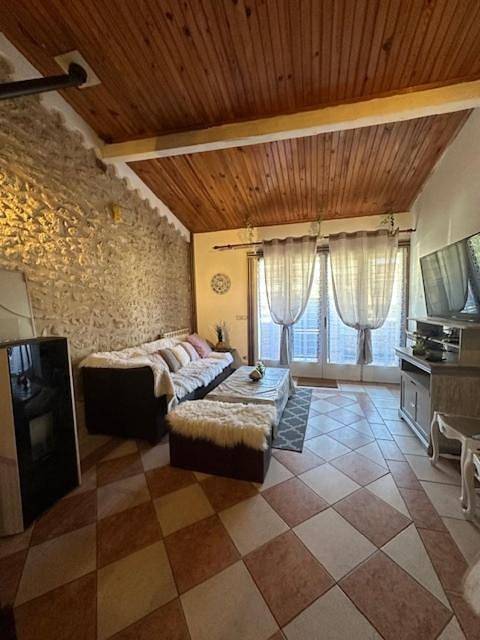 Gîte pour 4 personnes, avec terrasse et jacuzzi à Moulis-en-Médoc - 4