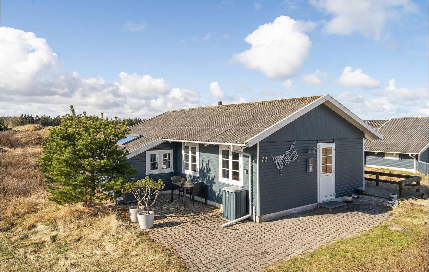 Feriehus for 4 personer med terrasse in Lild Strand, Vesterhavet