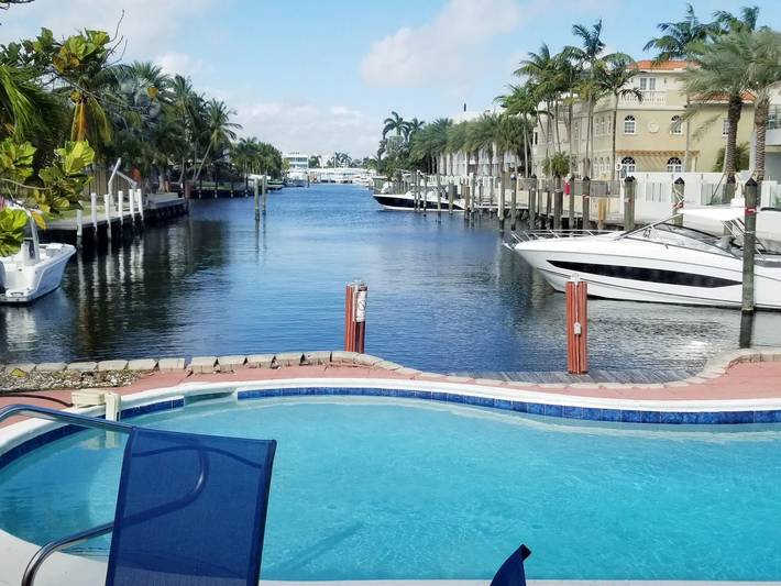 Gemütliches Duplex mit Blick auf das Wasser, in in Lauderdale-by-the-Sea, Broward County