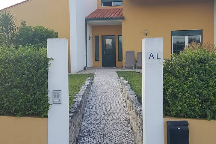 Ferienhaus für 8 Personen, mit Pool und Balkon sowie Garten - 1