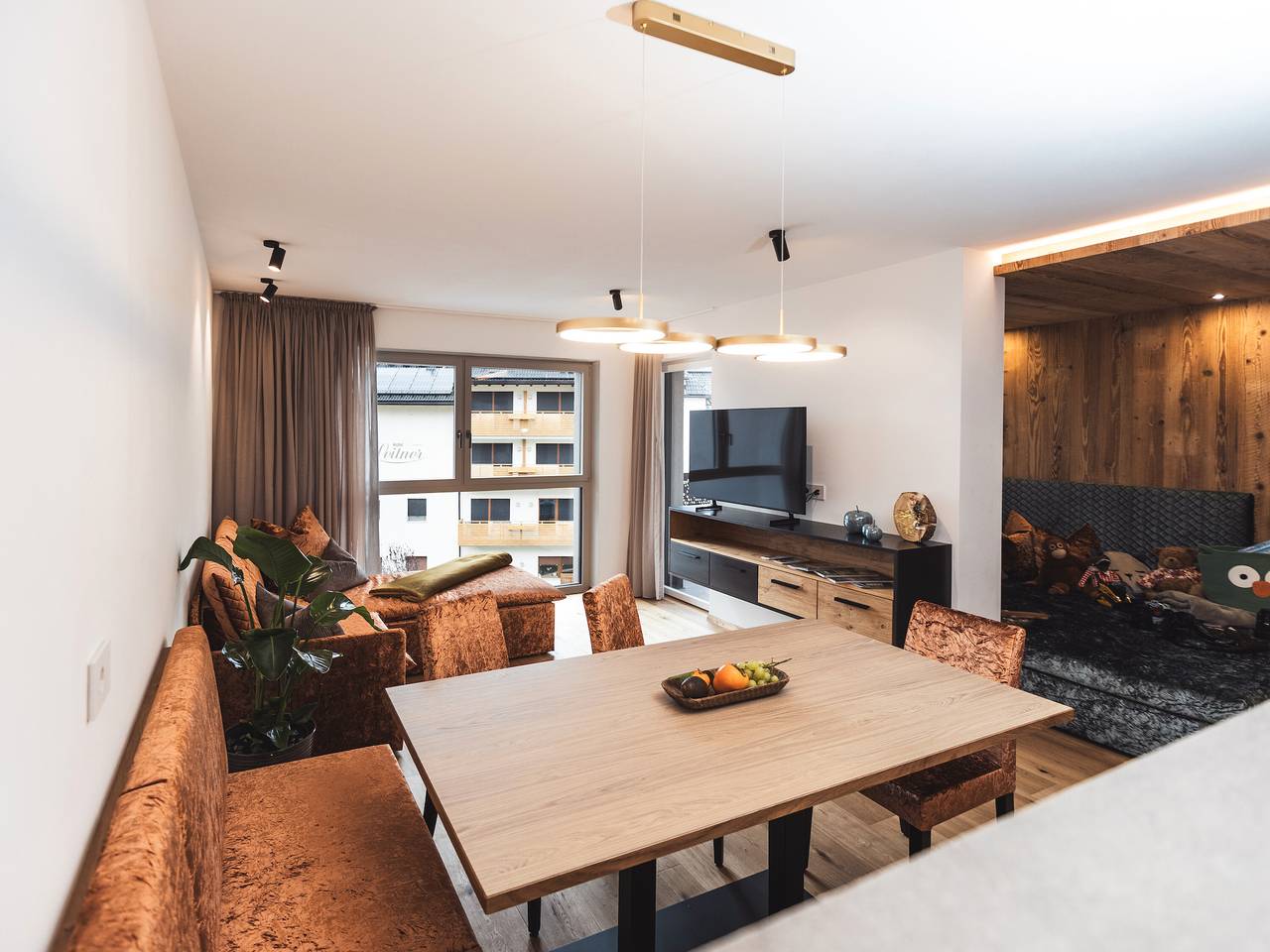 Ganze Wohnung, Ferienwohnung 'Paradeis Apartments A17' mit Bergblick, Balkon und Wi-Fi in Mühlbach, Dolomiti Superski