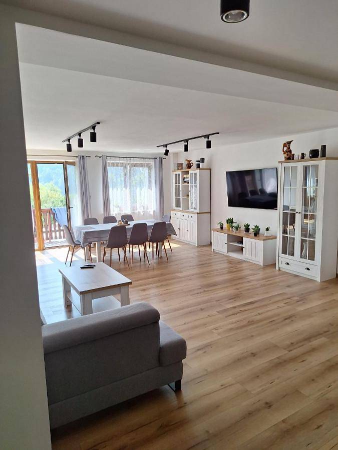Apartamento de vacaciones para 8 personas, con jardín y vistas - 1