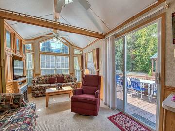 Glamping for 2 Guests in Maggie Valley, Cataloochee Valley, Picture 4