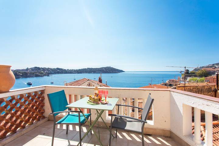 Location de vacances pour 4 personnes, avec Terrasse à Villefranche-sur-Mer