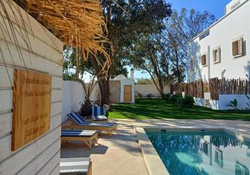 Chambre d’hôte pour 2 personnes, avec jardin et piscine, animaux acceptés dans Ghazoua