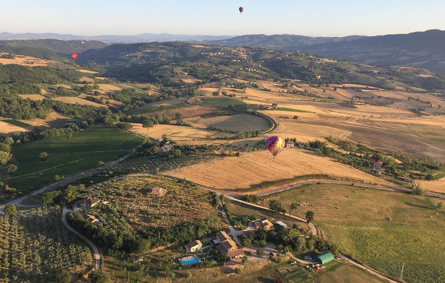 Appartamento tranquillo con piscina, giardino e WiFi in Gualdo Cattaneo, Perugia e dintorni