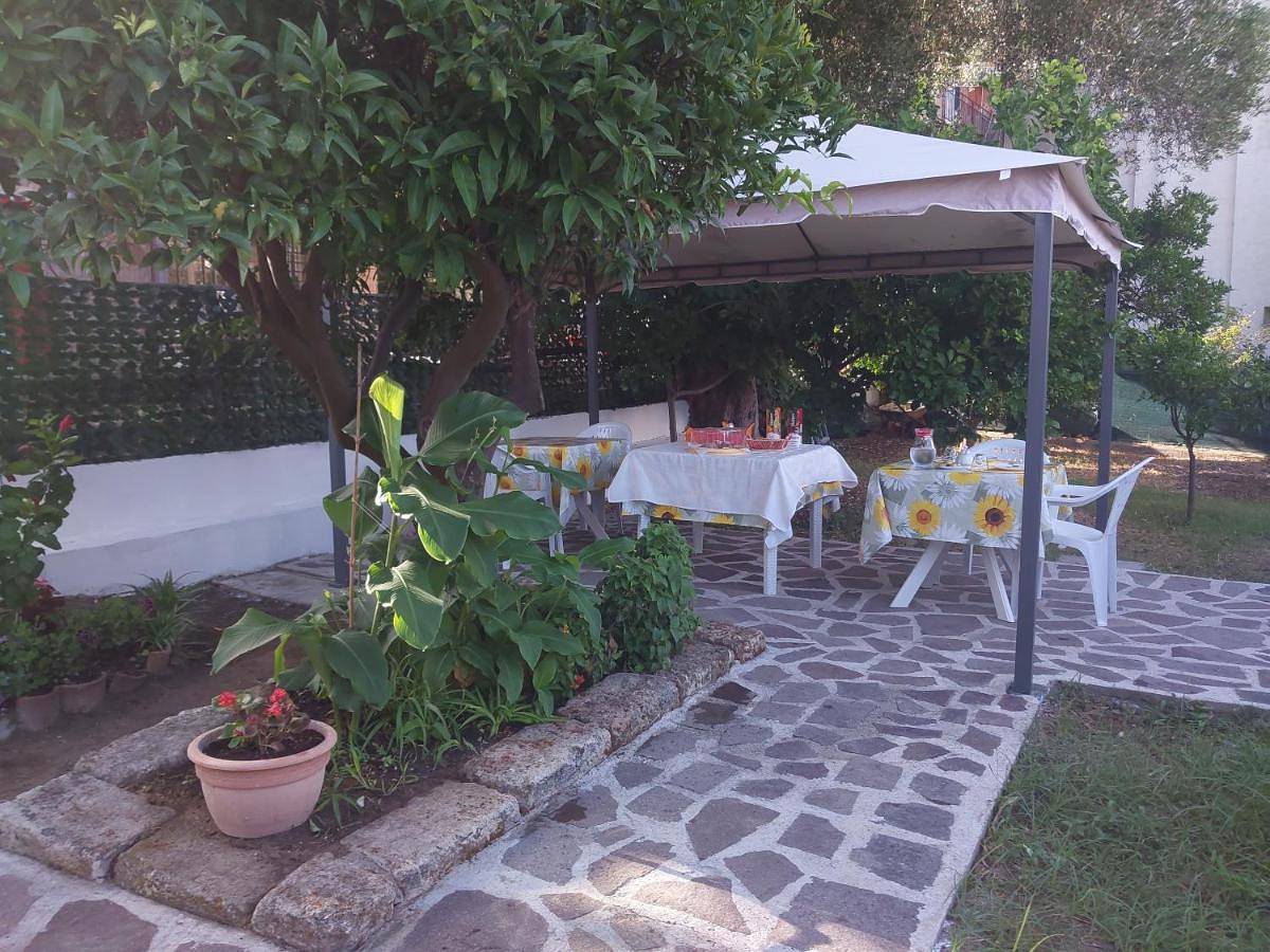 Double Room with Private Bathroom in Palinuro, Centola