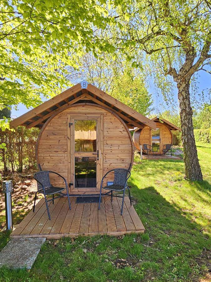 Camping für 3 Personen, mit Terrasse und Garten sowie Ausblick und Seeblick in der Lüneburger Heide