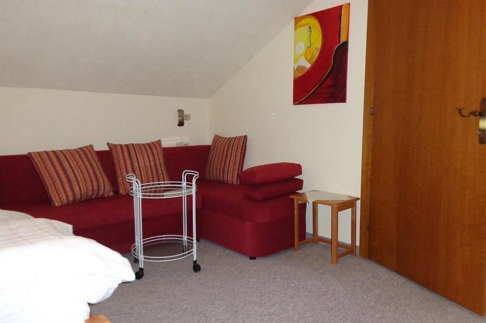 Ganze Wohnung, Gehrenspitze,Schlafzimmer,Wohnküche,Dusche/Wc,Balk - Haus Ahrnspitze in Weidach, Leutasch