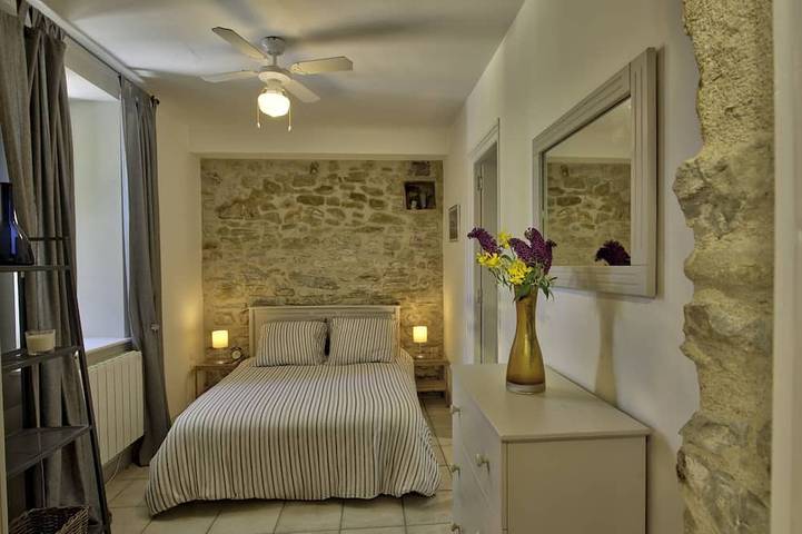 Gîte pour 4 personnes, avec jardin ainsi que terrasse et piscine à Pont-de-Barret - 2