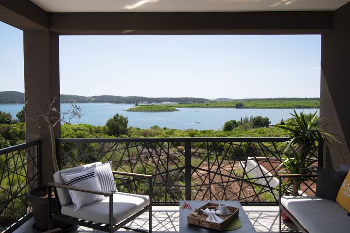 Villa für 8 Personen, mit Terrasse und Pool, mit Haustier in Medulin