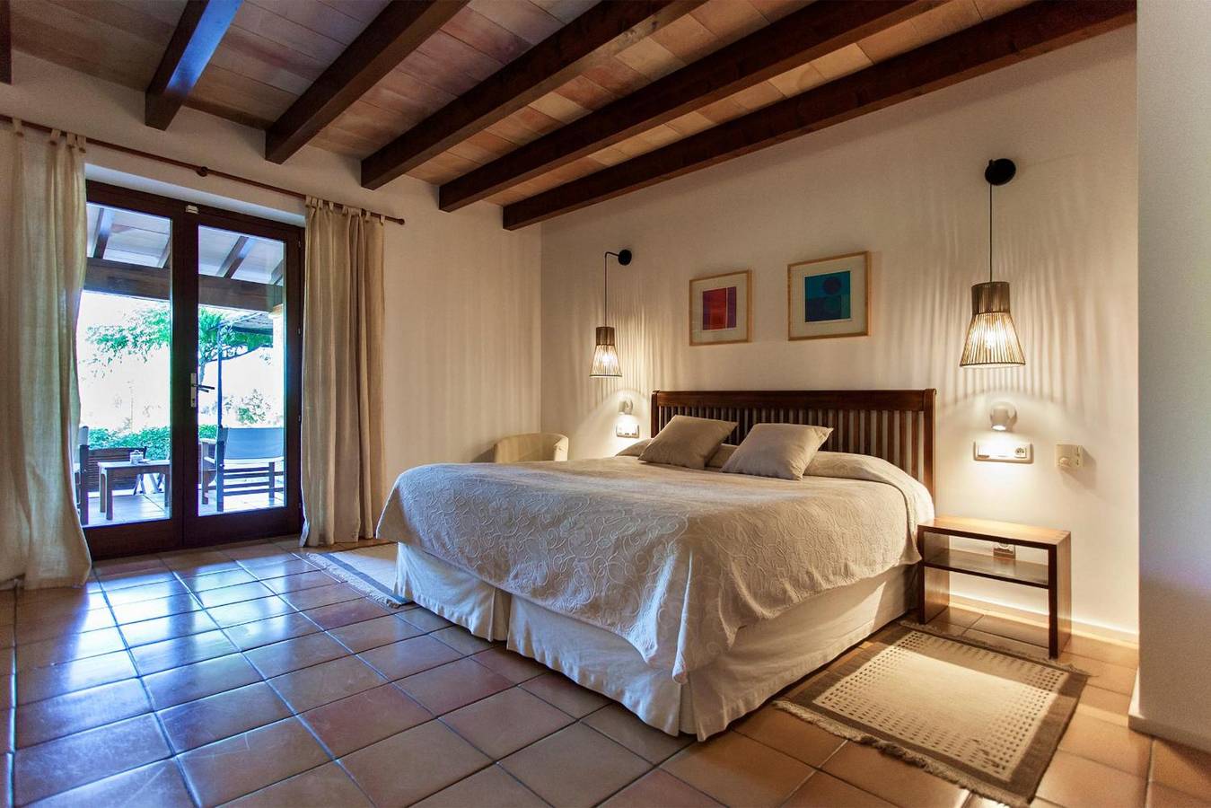Entire apartment, Apartment 'Ses Arenes' with Shared Pool, Wi-Fi and Air Conditioning in Campos, South Majorca