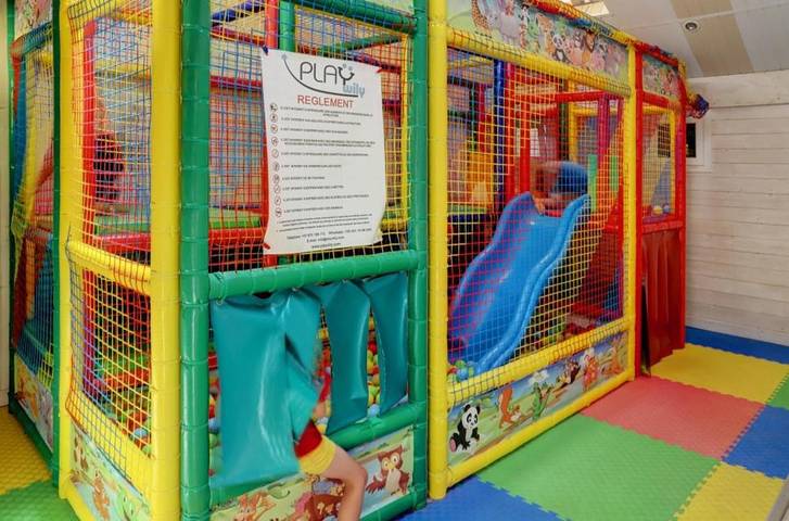 Camping pour 2 personnes, avec jardin et piscine ainsi que jacuzzi et sauna à Guérande - 4