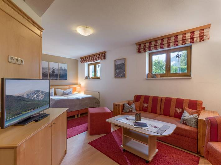 Ferienwohnung für 4 Personen, mit Ausblick und Seeblick sowie Garten, mit Haustier am Achensee - 3