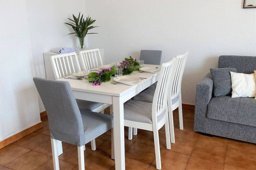 Entire apartment, Apto céntrico en la playa - La Dehesa 5500 in Isla, Arnuero