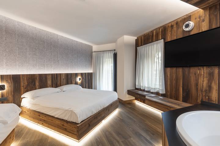 Ferienwohnung für 3 Personen, mit Balkon und Sauna sowie Whirlpool - 1