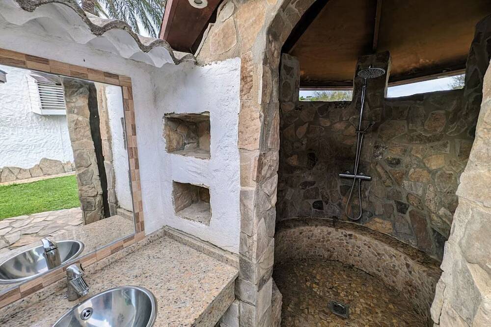 Casa Zahora - extended families' first choice! in Playa del Faro de Trafalgar, Barbate