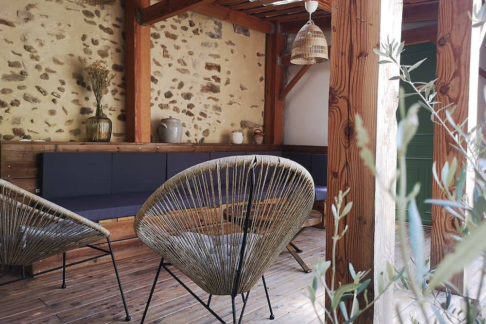 Un Havre de Tranquillité, in Valréas, Enclave de Valreas