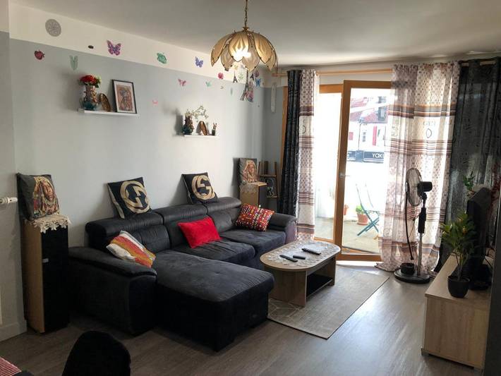 Gîte pour 8 personnes, avec jacuzzi ainsi que balcon et piscine, adapté aux familles à Juvisy-sur-Orge - 3