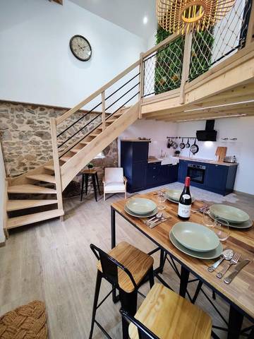 Location de vacances pour 6 personnes, avec jardin et vue, animaux acceptés à Saint-Jean-Saint-Maurice-sur-Loire