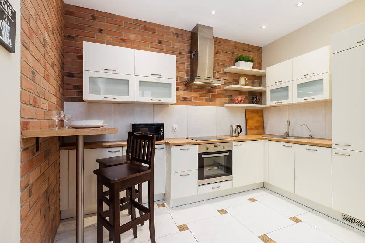 Apartamento entero, Brzozowa 8 Krakow | Spacious Apartment for 6 People | Remote Work in Kazimierz, Cracovia