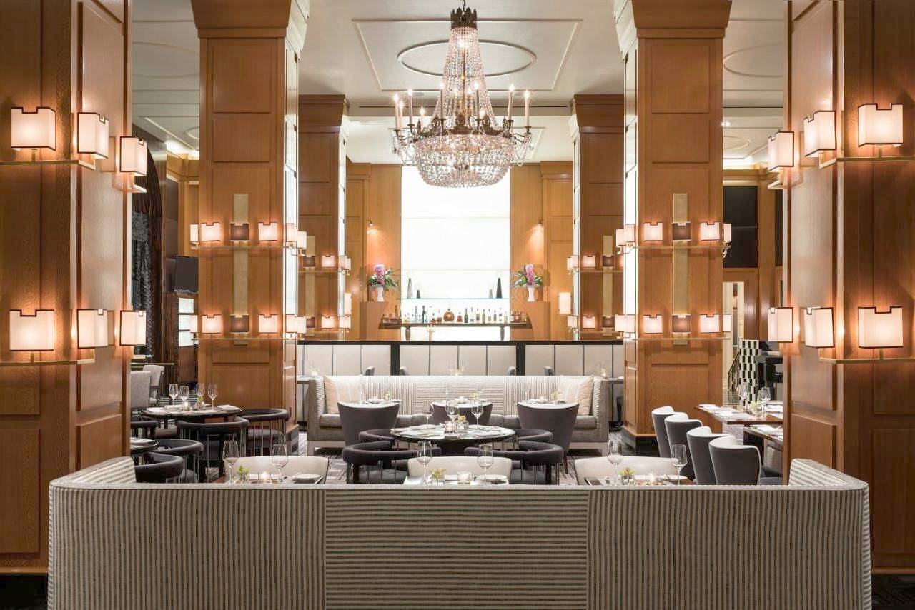 Beverly Wilshire, Beverly Hills, A Four Seasons Hotel in Los Angeles, Los Angeles County