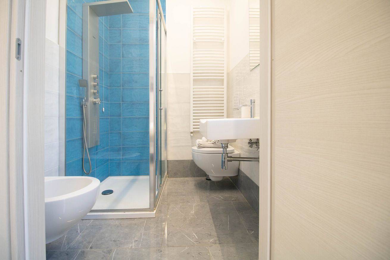 Apartamento entero, Rosa dei venti - [3 bathrooms, sleeps 7] Wi-Fi, air conditioning, town center, crib in Porto Sant'Elpidio, Provincia de Fermo