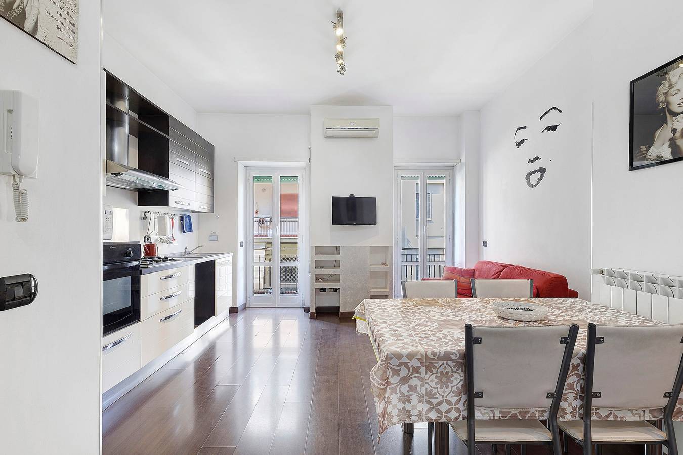 Apartamento entero, Apartamento 'Pinetina Roma' con Balcón, Wi-Fi y Aire Acondicionado in Primavalle, Roma